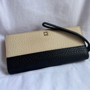 Kate Spade Black and Cream Long Wallet